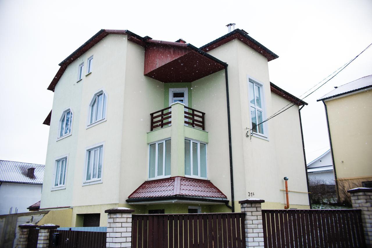 Family Hostel Minsk Extérieur photo